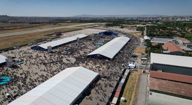 TEKNOFESTte yerli çelik kanatlara büyük ilgi