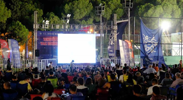 Tekstil Parkta “Hababam Sınıfı” gecesi yaşandı