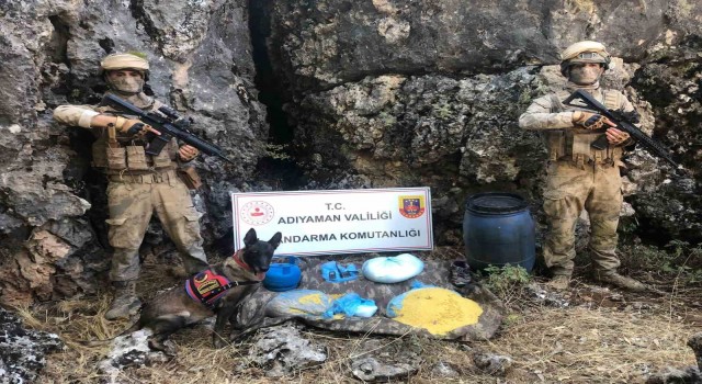 Terör örgütü mensuplarına ait yaşam malzemesi bulundu