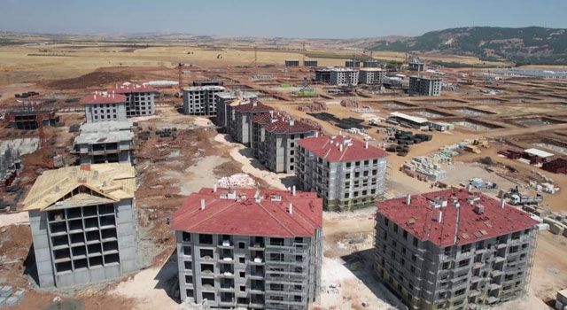 TOKİ, Adıyaman'da Deprem Konutlarını İnşa Ediyor