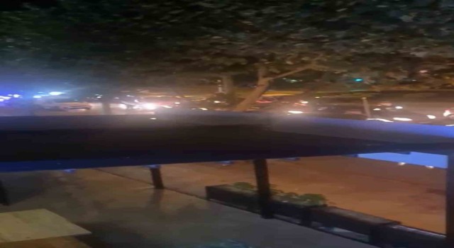 Trafiği kesip halaya durdular, sireni görünce böyle kaçtılar