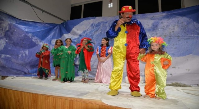 Türkelide Sahne Senin Türkiyem çocuk oyunları etkinliği
