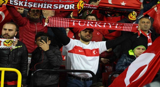 Türkiye - Ermenistan maçının biletleri tükendi