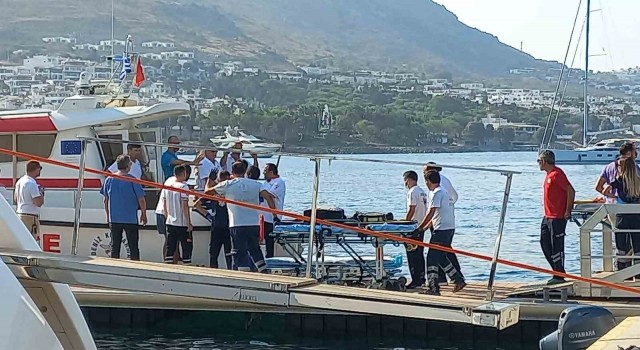Ünlü iş adamı Ali Sabancı ve eşi Yunanistanda sürat botuyla kaza yaptı
