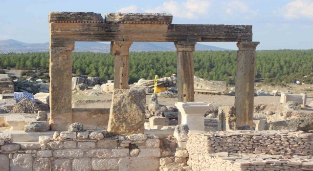 Vali Ergün; “Uşak birçok uygarlığı barındıran açık hava müzesidir”