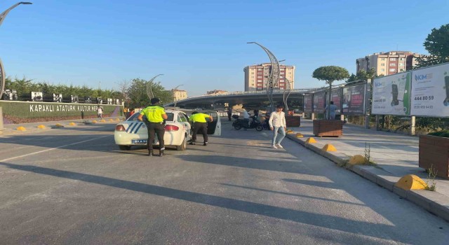 Yapımı süren yolda motosiklet devrildi: 1 ağır yaralı