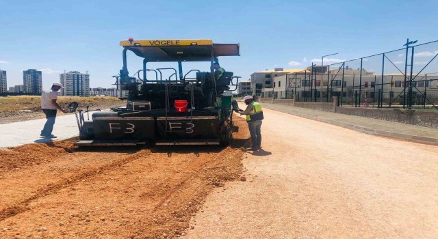 Yenişehirde yol bakım çalışmaları devam ediyor