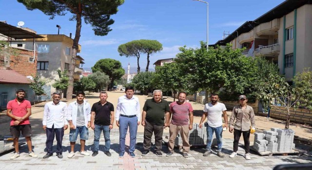 Yeşil Mahalle 374 Sokaktaki yol yenileme çalışmalarında ikinci etap başladı