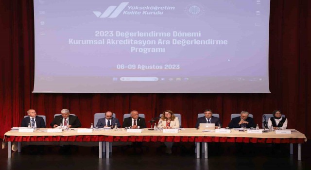 Yükseköğretim kalite kurulu değerlendirme takımı Atatürk Üniversitesinde