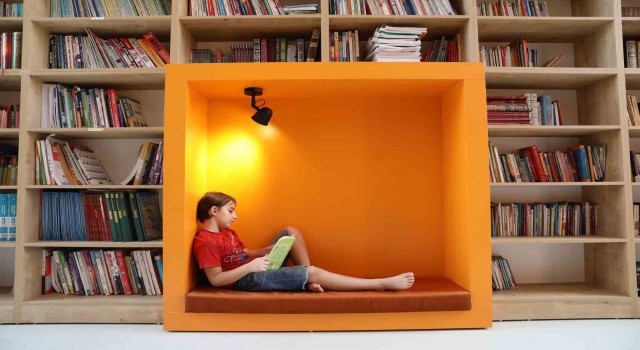 Yüreğir Belediyesi 3. Kütüphanesini açacak