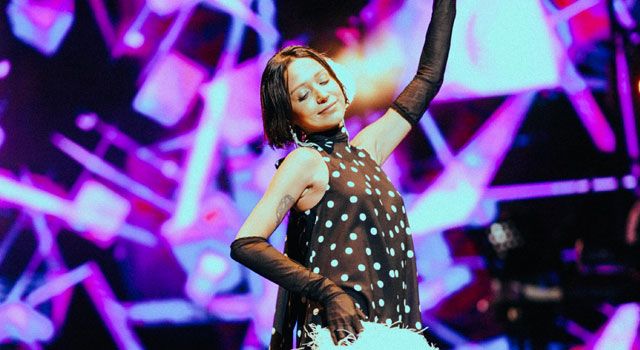 Zeynep Bastık, hayranlarına unutulmaz bir gece yaşattı