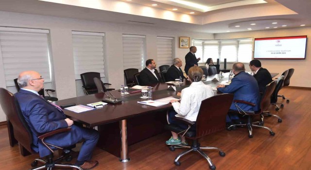 2. Tesbih ve Doğal Taşlar Fuarının hazırlıkları Vali Köşgerin başkanlığında değerlendirildi