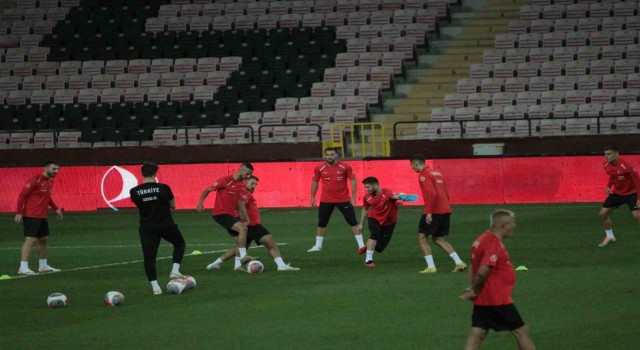A Milli Takım, Ermenistan maçı hazırlıklarını tamamladı