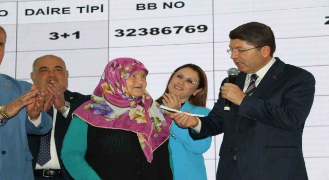 Adalet Bakanı Tunç: Millete borcumuz var