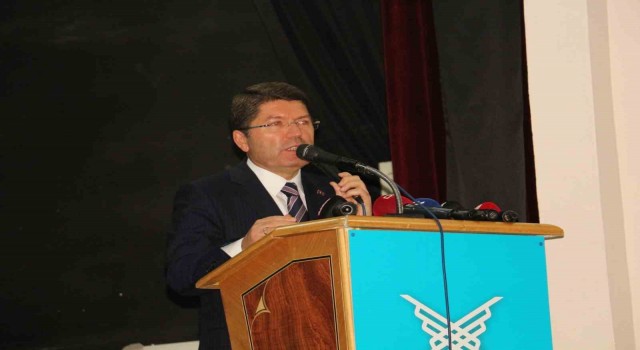 Adalet Bakanı Yılmaz Tunç: Darbecilerin yaptığı anayasadan kurtulma zamanı gelmiştir”