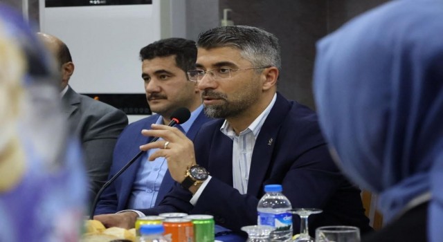 AK Parti yönetimi Aziziyede toplandı