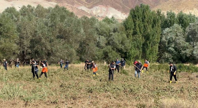 Aksaraydaki sel sonrası kayıp bebeği arama çalışması devam ediyor