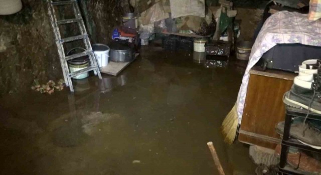 Aksarayı sel vurdu: 1 ölü, 7 yaralı, 2 kayıp
