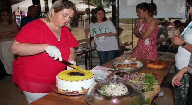 Alaşehirde lezzetli yemekler birbiriyle yarıştı