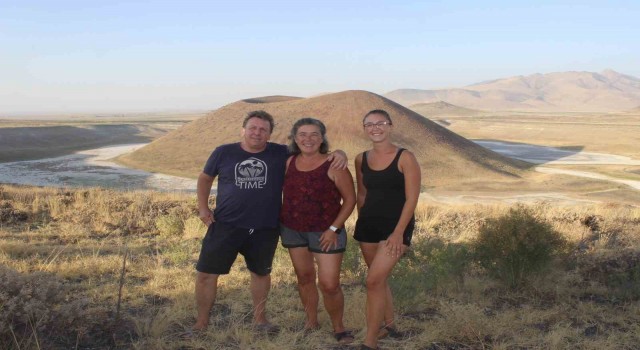 Alman turist aile, Meke Gölünde