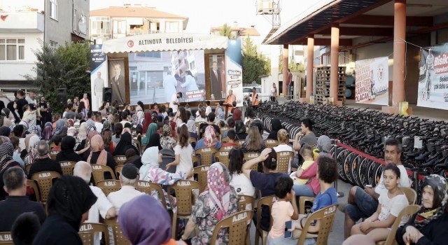 Altınovada “Her eve bir bisiklet Projesi” dağıtımları devam ediyor