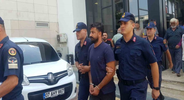 Antalyada 3 turistin öldüğü safari kazasında otomobil sürücüsü tutuklandı