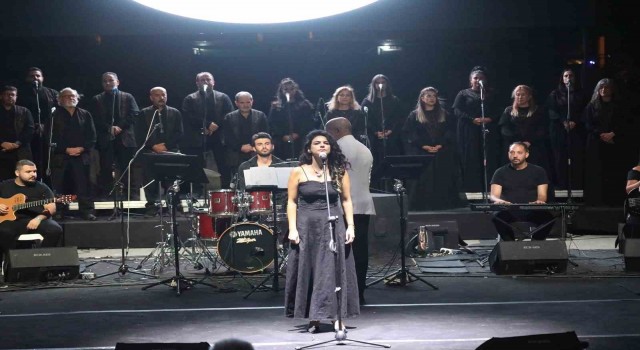 Antik Tiyatroda barış ezgileri