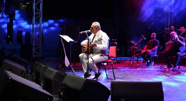Aşık Veysel Bursada türküleriyle anıldı