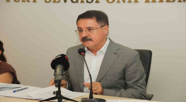 Atakumda ek bütçe maddesi komisyona havale edildi
