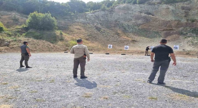 Av koruma personelleri silah eğitimi aldı