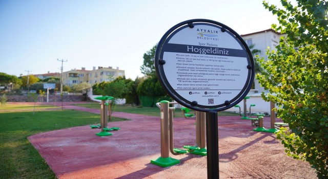 Ayvalık Belediyesinin kazandırdığı yeni spor parkı ilgi odağı oldu