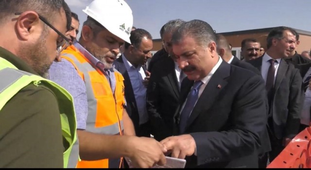 Bakan Koca, Mardin Şehir Hastanesinde incelemelerde bulundu