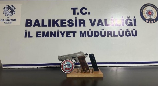 Balıkesirde 99 aranan şahıstan, 49u tutuklandı