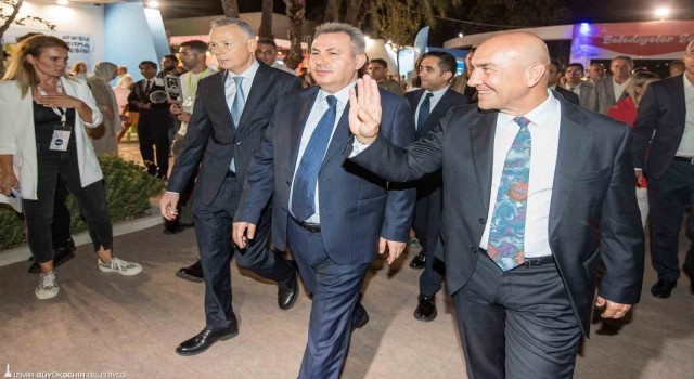 Başkan Soyerden fuar turu
