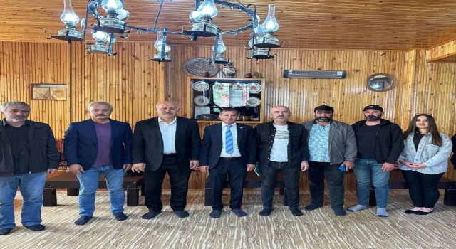 Bayburt Milletvekili Ateş gazetecilerle bir araya geldi