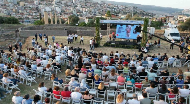 Bayraklıda festival için geri sayım başladı