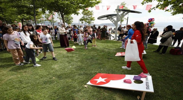Bayraklıda hareketlilik var