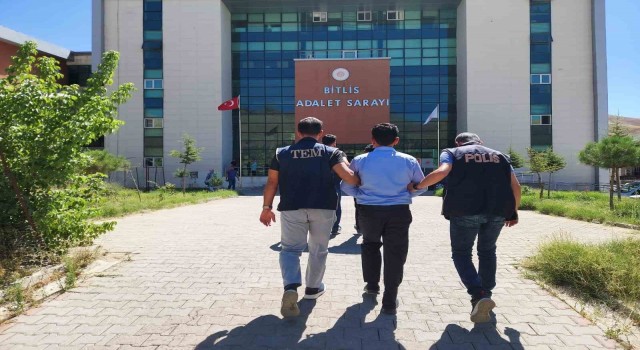 Bitlis merkezli 7 ilde FETÖ operasyonu: 9 gözaltı