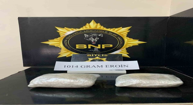 Bitliste 1 kilo 14 gram eroin ele geçirildi