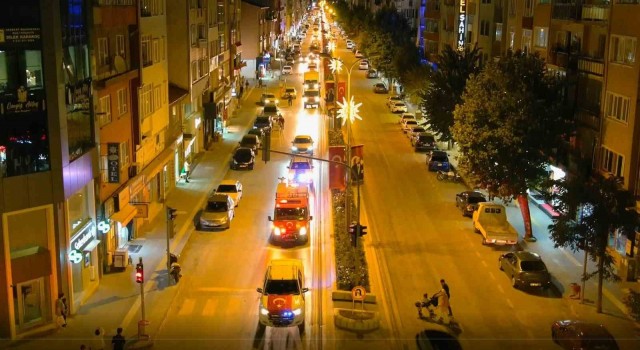 Bozüyükte araç konvoyu ile coşkulu kurtuluş kutlaması