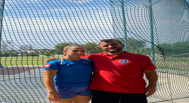 Bursa Büyükşehir Belediyesporlu atletler İzmirde 5 madalya kazandı