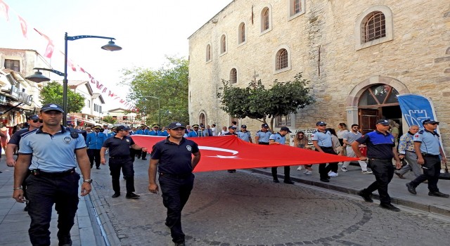 Çeşmenin kurtuluşu coşkuyla kutlandı