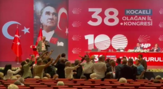 CHPli milletvekili ile eski ilçe başkanı birbirine girdi