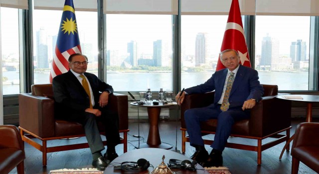 Cumhurbaşkanı Erdoğan, Malezya Başbakanı İbrahimi kabul etti