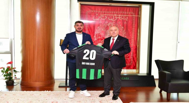 Denizlispor yönetimi Vali Coşkunla buluştu