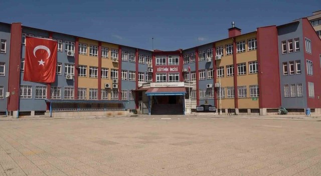 Depremin merkez üssü Kahramanmaraşta 900 okul eğitime start verecek