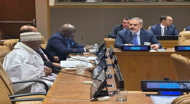 Dışişleri Bakanı Fidan, İİT Avrupadaki Müslümanlar Temas Grubu Toplantısına katıldı