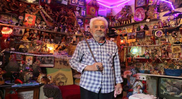 Diyarbakırda 58 yıldır topladığı antikalarla evini müzeye çevirdi