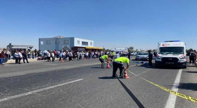 Diyarbakırda otomobil ile kamyonunun çarptığı yaya hayatını kaybetti