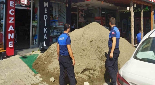 Dükkan önüne kum döken şahsa 30 bin TL ceza